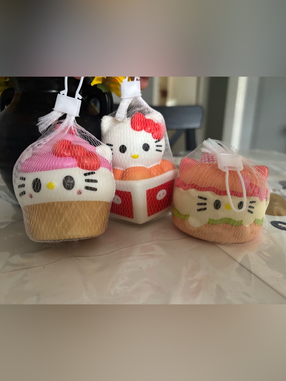Sanrio Hello Kitty Squishy Bundle